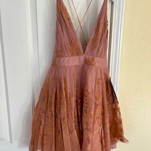Luxxel mini dress perfect brand bee w/ tags large